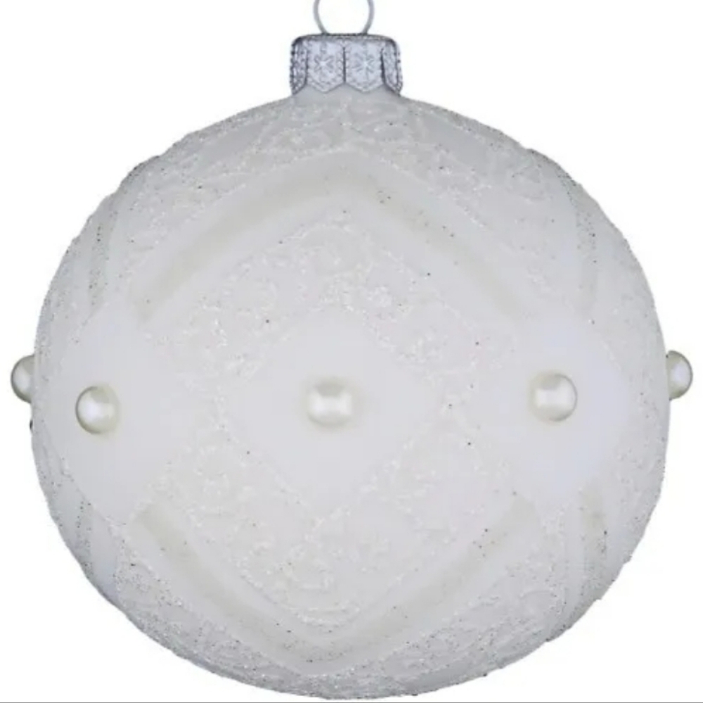Dagmara  Handcrafted Glass Christmas Tree Bauble - White Ornament 